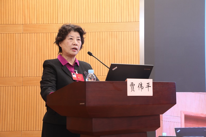 賈偉平院士作科學報告縮.jpg