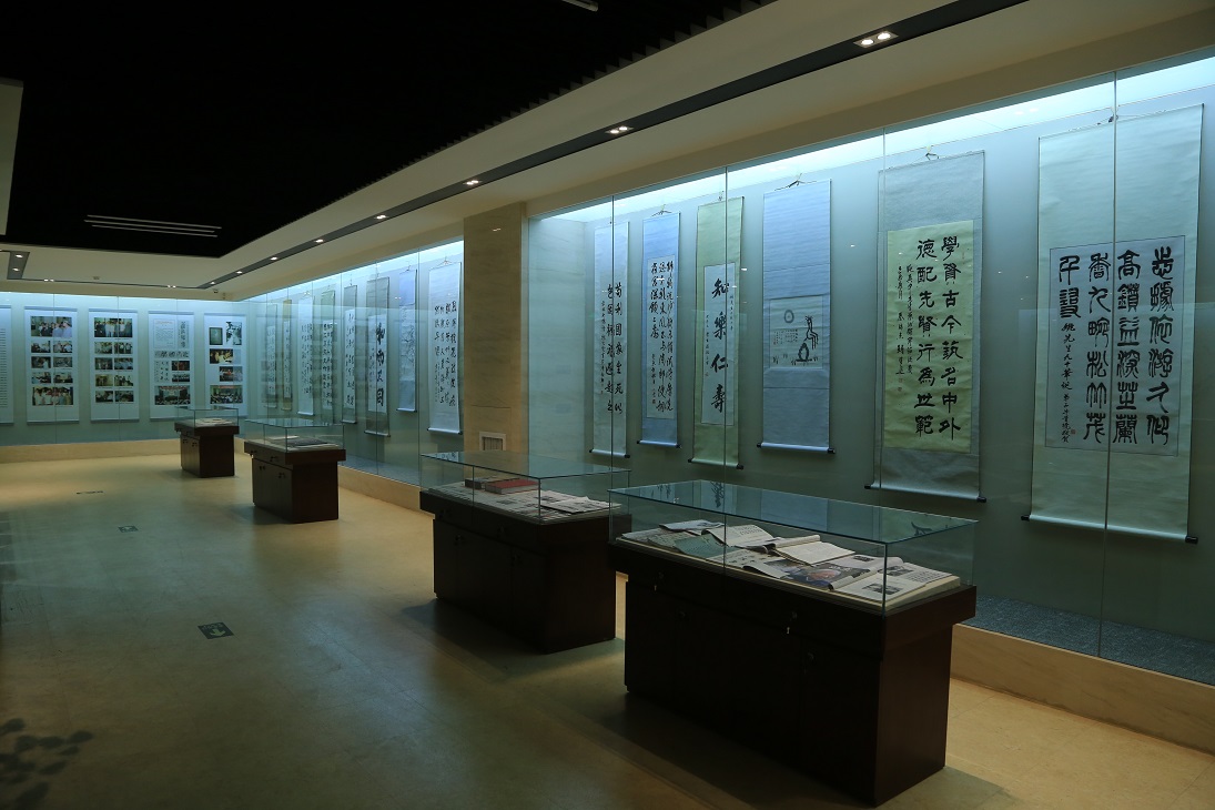 稷山縣姚奠中藝術館作品展示區.JPG