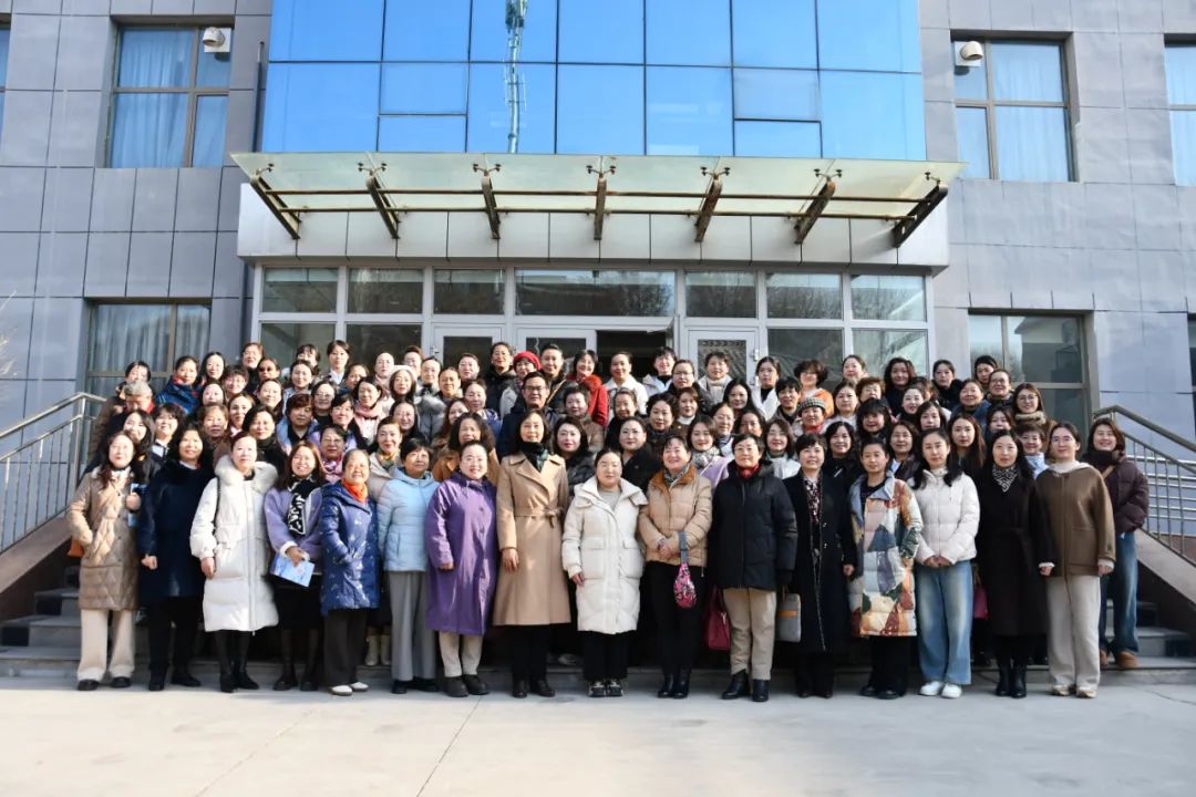 圖 1社青海省委、社西寧市委聯合舉辦“走進科研院所、走近女科學家”慶“三？八”婦女節活動.jpg
