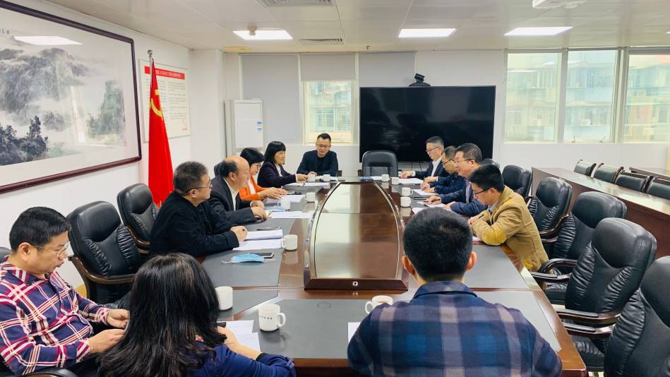 社市委聯(lián)合市政協(xié)提案委到市工信局調(diào)研.jpg