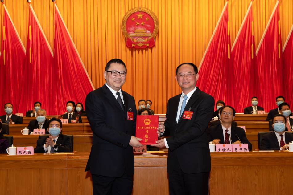 市十五屆人大七次會議閉幕16.jpg